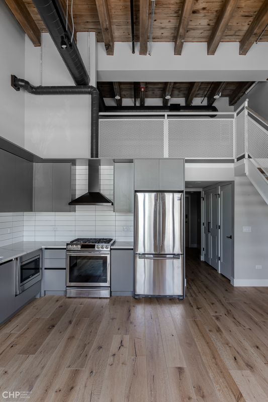 Photo - 729 N Sangamon St