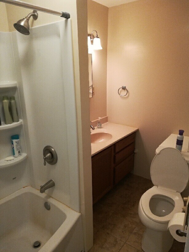 Photo - 101 E 12th St Unidad #2