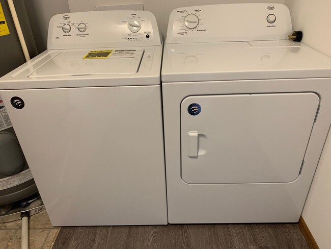 Photo - Welcome to Lipton Apartments – Your New Ho... Unit 100-07