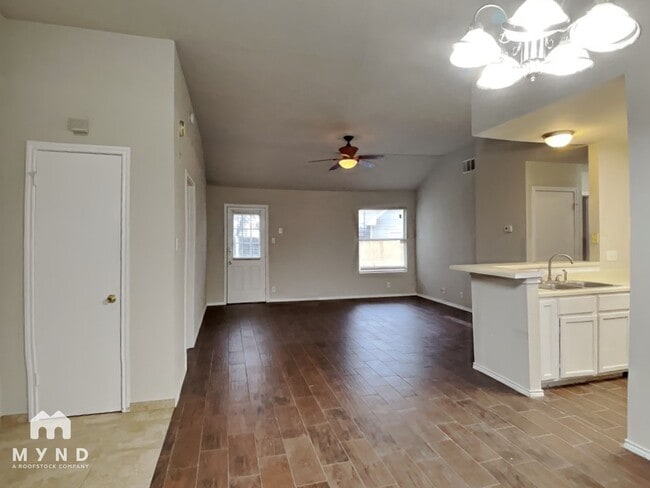 Photo - 6204 Duchess Dr