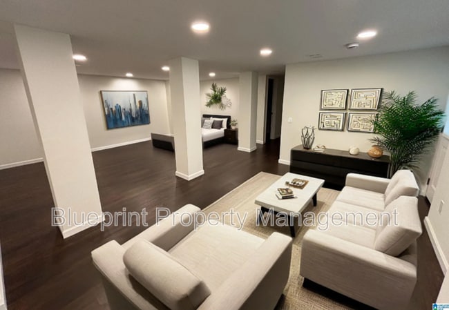 Photo - 500 Rollingwood Rd