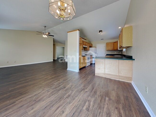 Photo - 5521 Bracken Cir