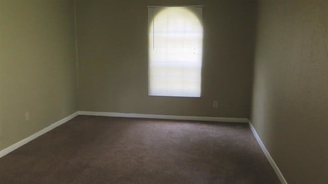 Photo - Haltere at Monroe