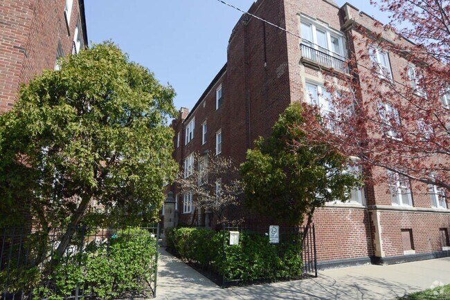 Building Photo - 3036 W Wellington Ave Rental