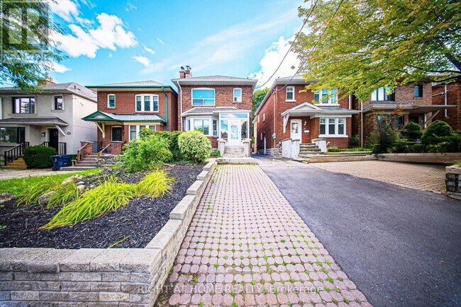 Photo - 169 Lawrence Ave W Unité Bsmt