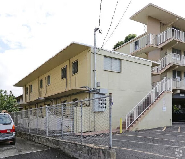 Photo - 24 Hi?aloa St Unit 11