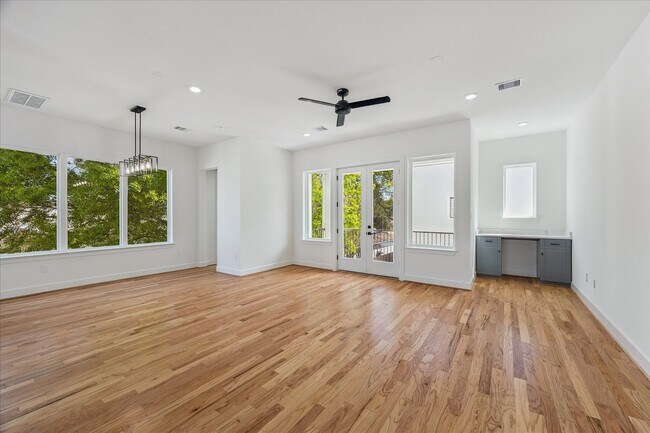 Photo - 9426 Campbell Rd
