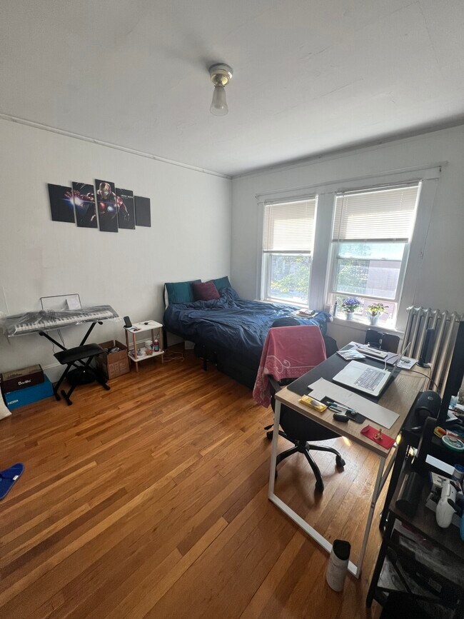 Photo - 22 Commonwealth Ter Unit 2