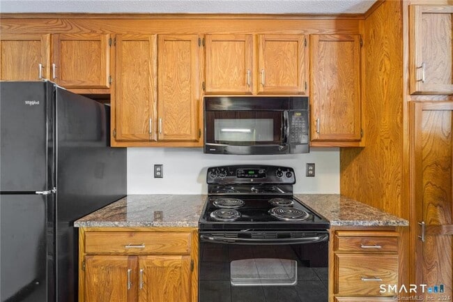 Photo - 17 Oak Forest Dr Unit 2