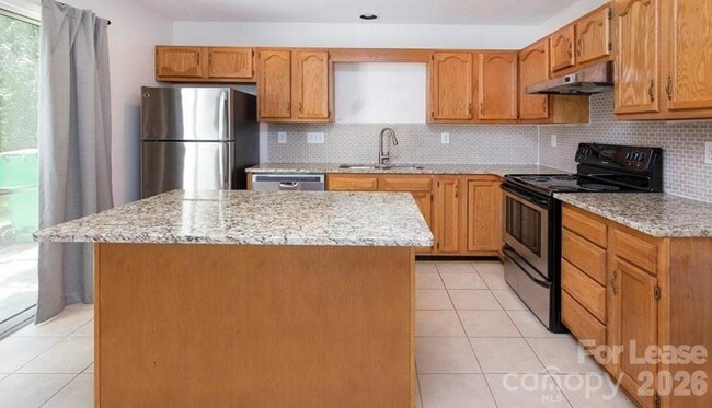 Photo - 3134 Summercroft Ln