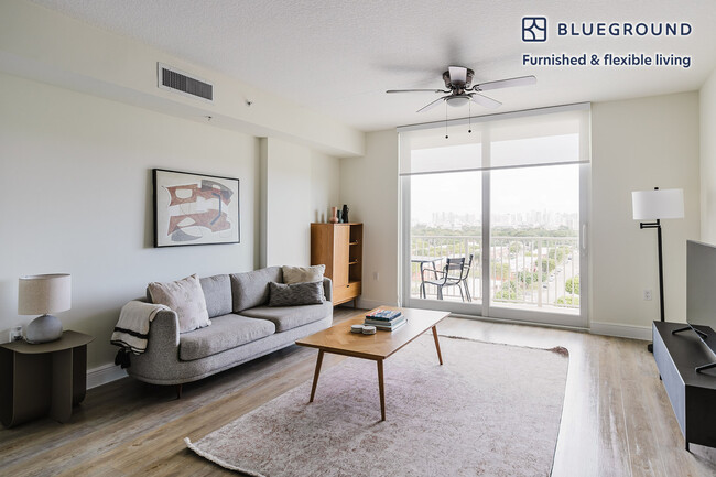 Building Photo - 987 SW 37th Ave Rental
