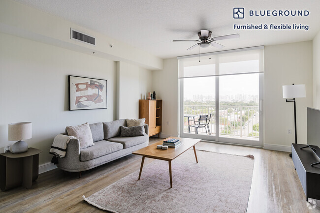 Building Photo - 987 SW 37th Ave Rental
