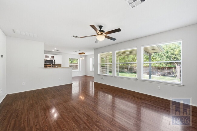 Photo - 1506 Fort LLoyd Pl