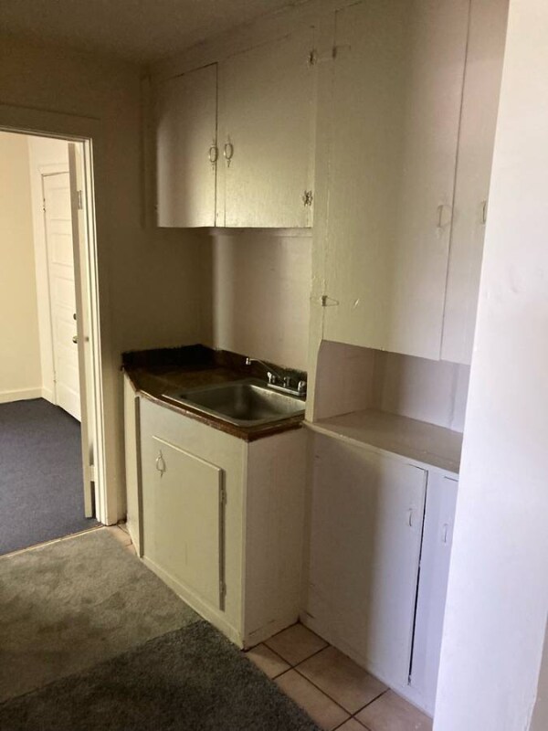 Building Photo - 207 Cunningham St