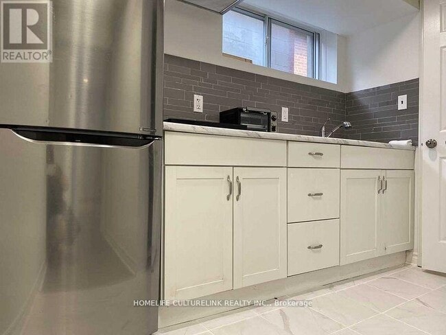 Photo - 46 Stansbury Crescent