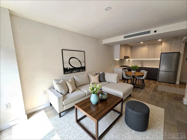 Building Photo - 144-49 Northern Blvd Unit 329