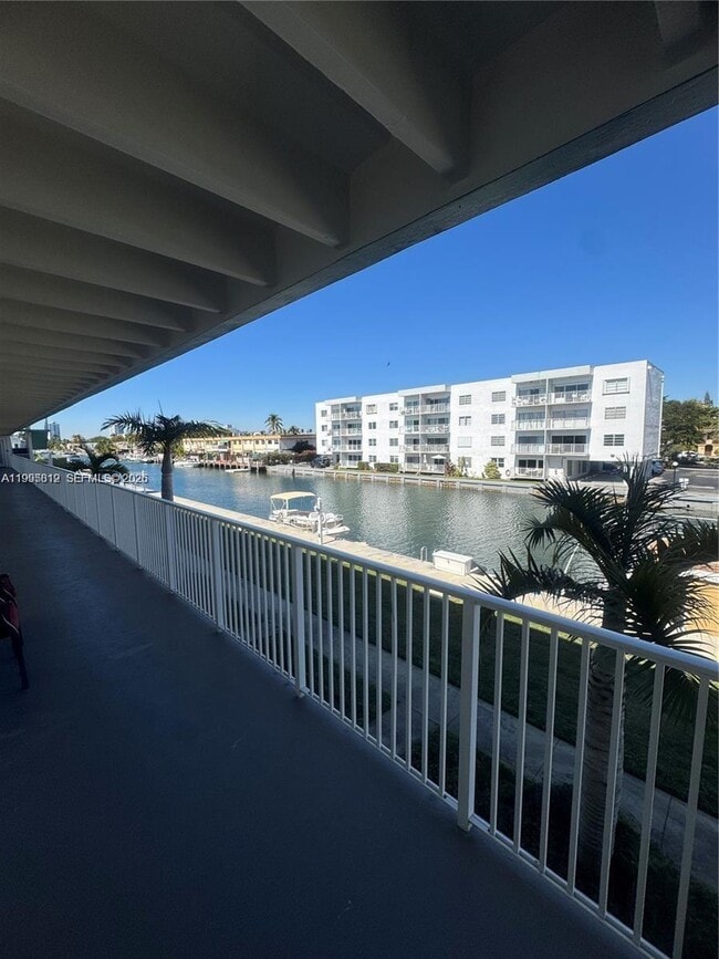 Photo - 3923 NE 166th St Unit N208