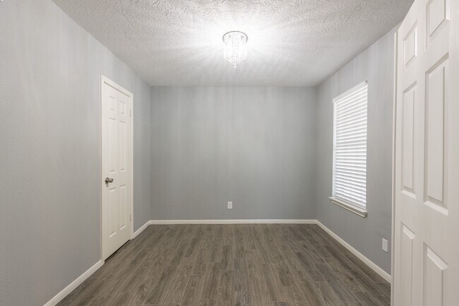 Building Photo - 14600 Fonmeadow Dr