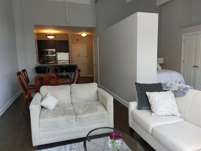 Photo - 1500 Hudson St Unit 7N