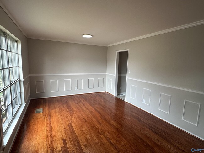 Photo - 3912 Richland Dr NW