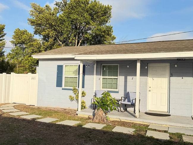 Photo - 401 S Mars Ave Unidad 3