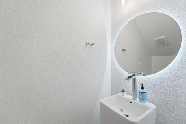 Photo - 7908 Brandon St