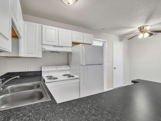 Richardt Apartments