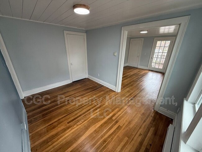 Photo - 32-34-34 Clinton Ave Unit C