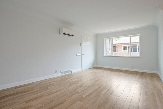 Photo - 1173 Dayton St Unit 1173