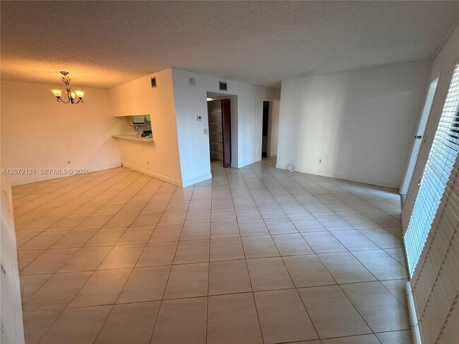 Photo - 18200 Mediterranean Blvd