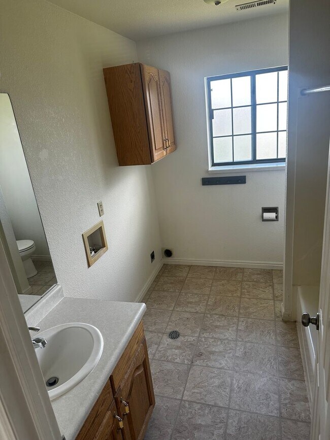 Photo - Pet Friendly, 2 bedroom apartment available in North Orem Unit 318