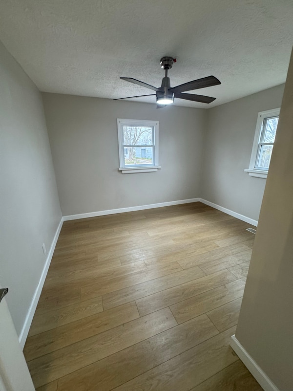 Photo - 214 William St