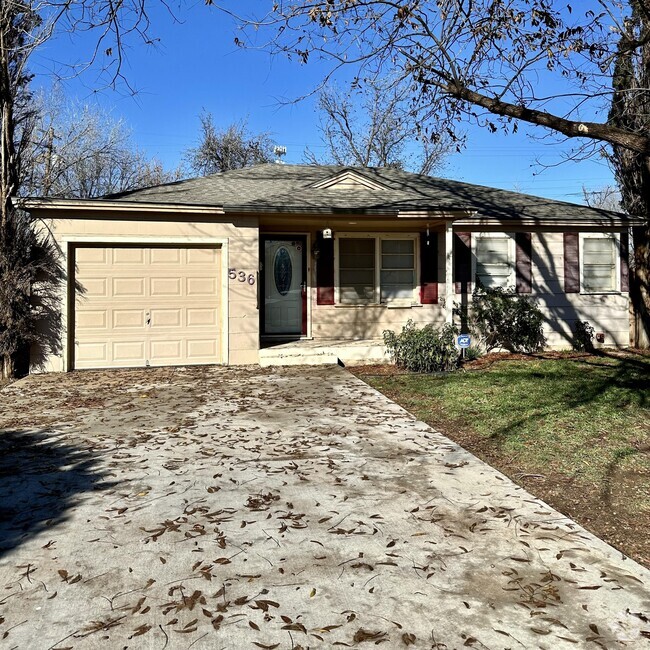 Building Photo - 536 53rd St Rental