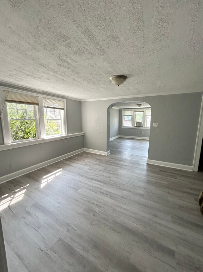 Photo - 3557 Evergreen Ave Apartments Unit 3557 Evergreen