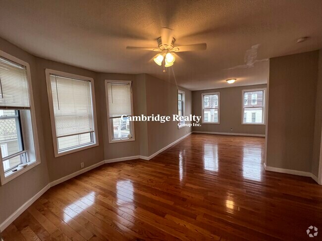 Building Photo - 15 Hudson St Unit 2 Rental