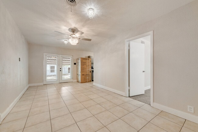 Photo - 3404 Gray Dr