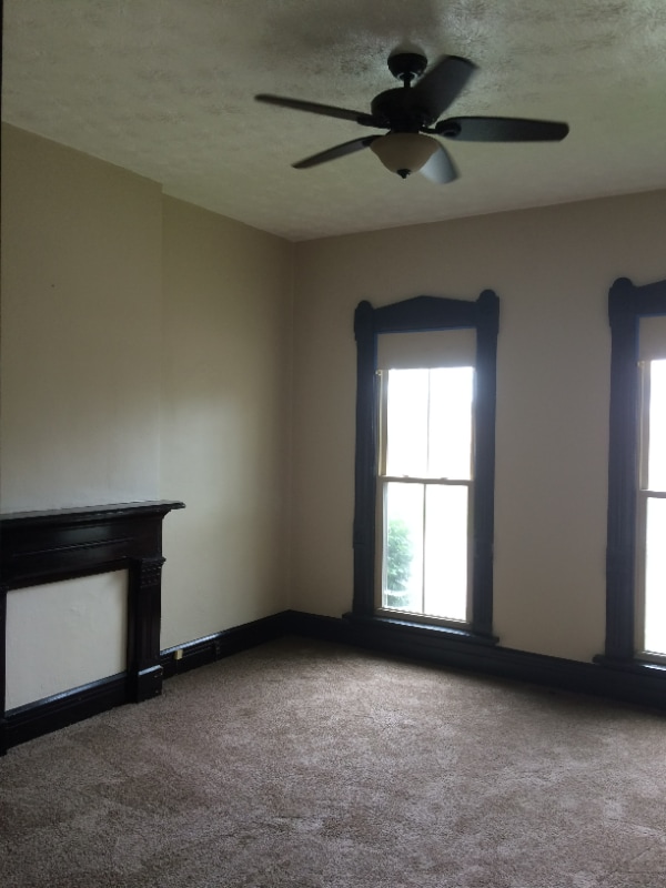 Photo - 228 James St