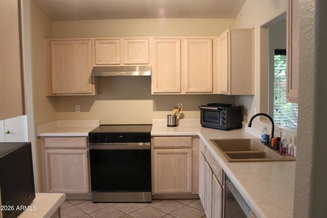 Photo - 740 W Baylor Ln