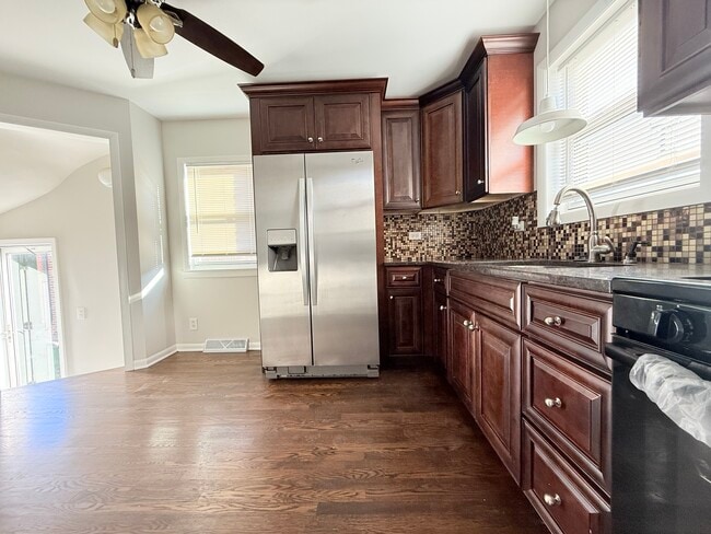 Photo - 5850 S Neva Ave