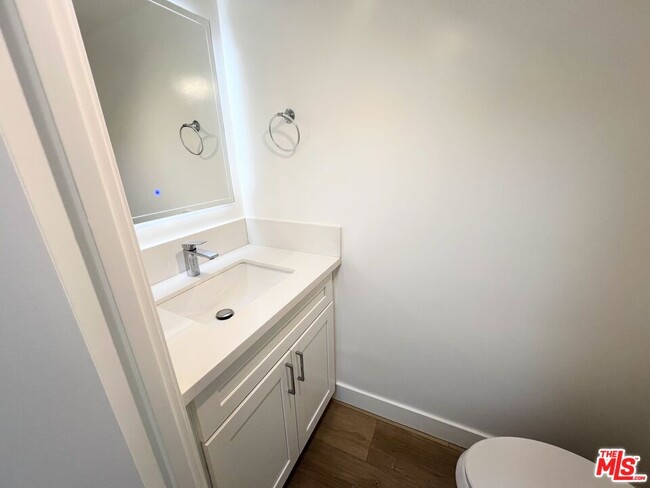 Photo - 10390 Wilshire Blvd Unit 506