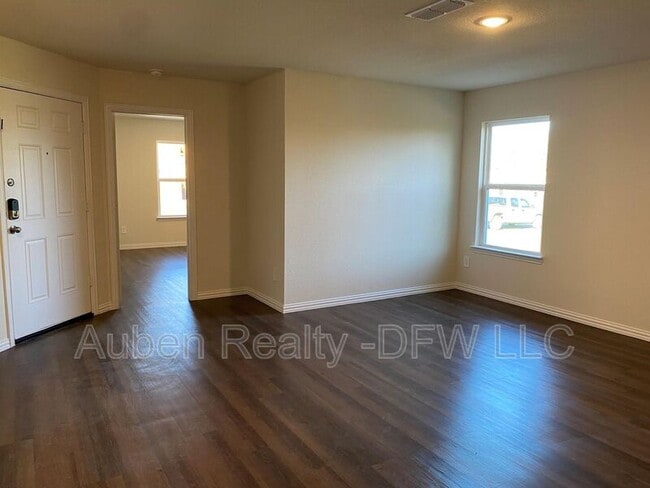 Photo - 2203 Henry St Unit A