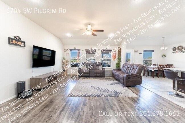 Photo - 6704 SW Pilgrim Rd