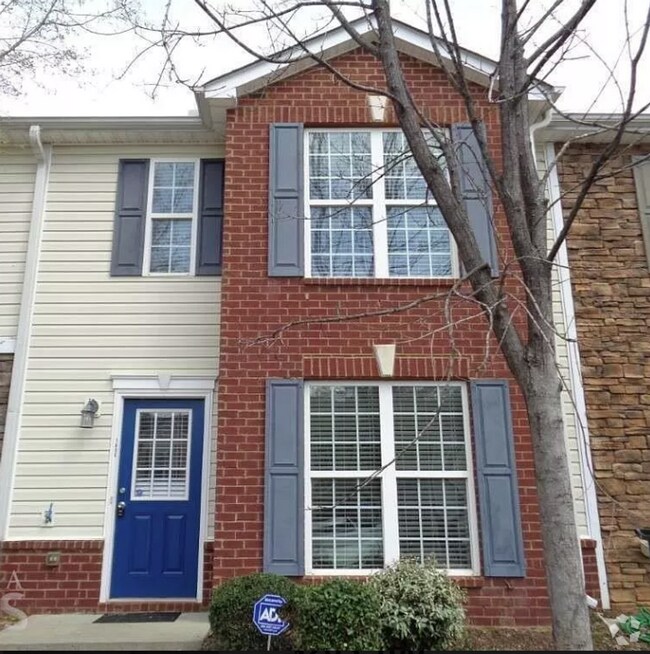 Building Photo - 1886 Grove Way Rental