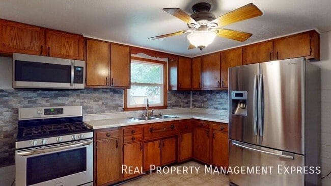 Photo - Cozy 3 Bedroom 1 Bathroom in Western Sioux...