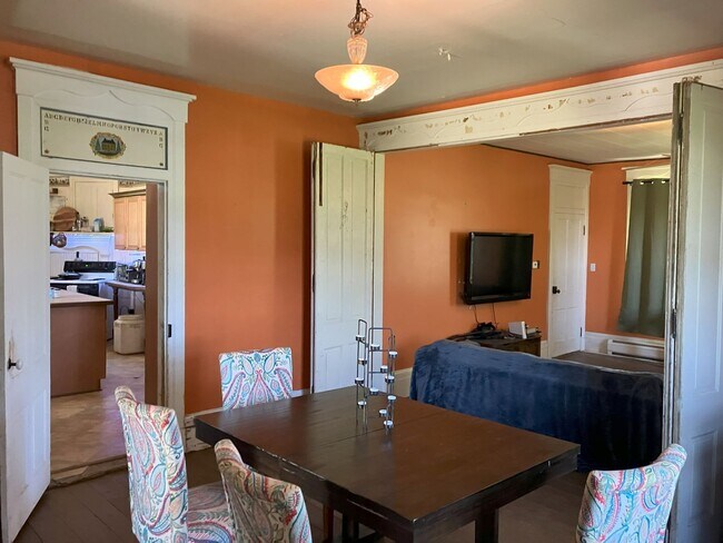 1009 Muddy Creek Forks Rd Unidad 2 D