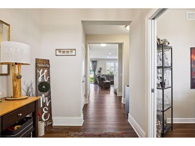 Photo - 6303 Jensen Ave S