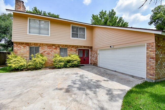 Photo - 2110 Hilton Head Dr