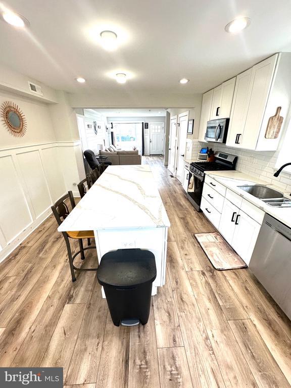 Photo - 842 E Cathedral Rd