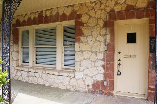 Photo - 311 E Rosewood Ave Unidad 102