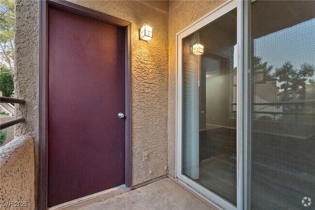 Building Photo - 9325 W Desert Inn Rd Unit 142 Rental